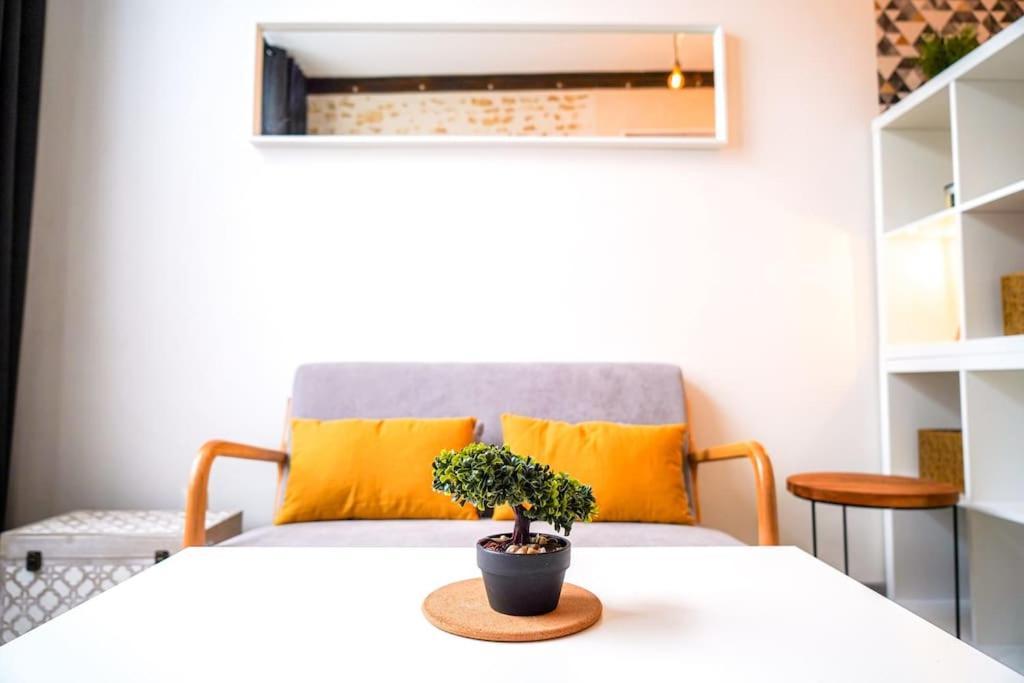 L'Atelier • Cosy • Elegant Apartment Déols Exterior foto